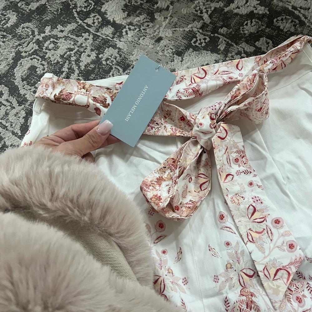 SOLD Antonio Melani shorts